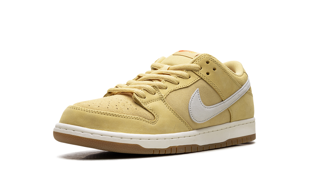 SB Dunk Low "Saturn Gold" FJ1674 700