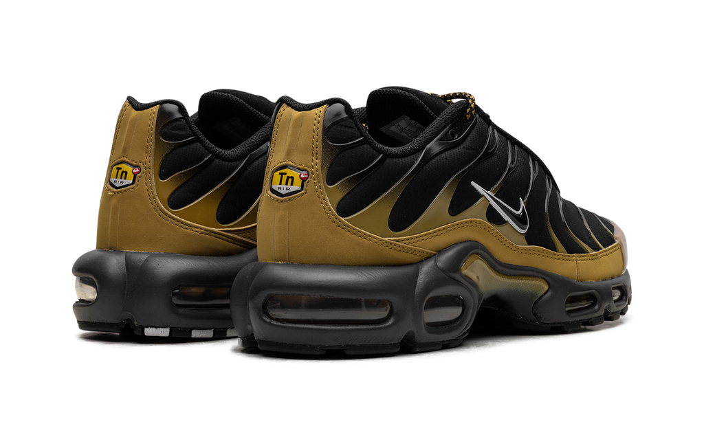 AIR MAX PLUS "Black" FB9722-700