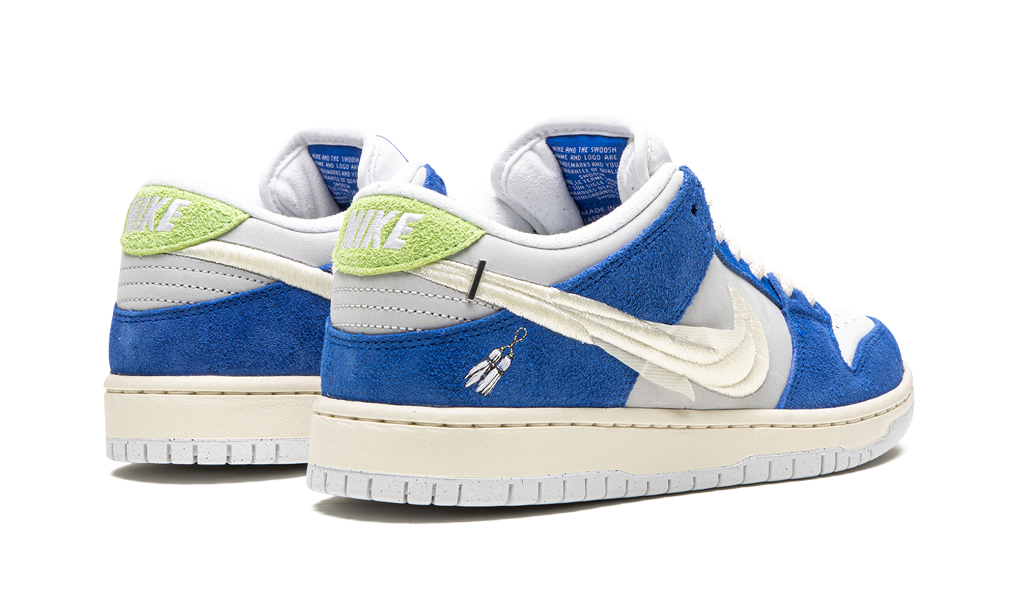 SB Dunk Low "Fly Streetwear - Gardenia" DQ5130 400