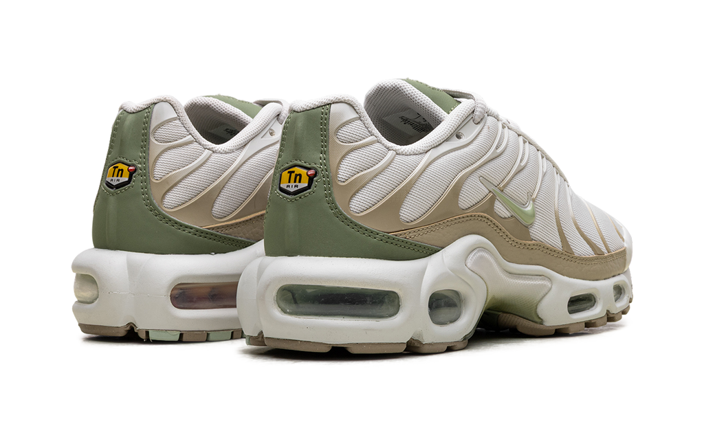 Air Max Plus WMNS "Light Bone / Honeydew / Alligator" DX8954 001