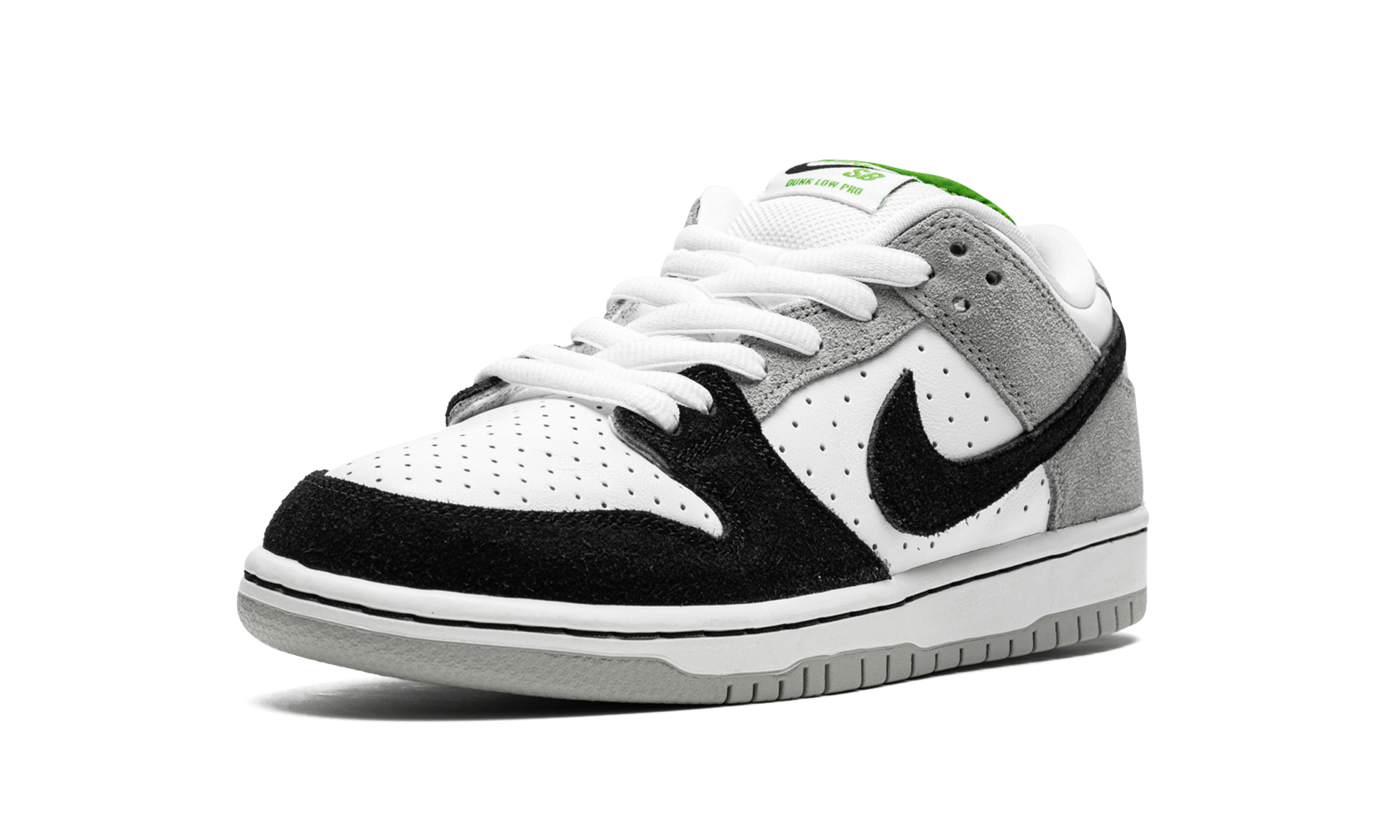 SB Dunk Low Pro "Chlorophyll" BQ6817 011