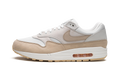 AIR MAX 1 WMNS "Sanddrift" FB5060 100