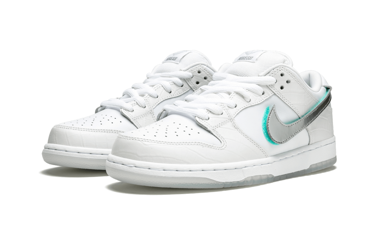 SB Dunk Low Pro OG QS "Diamond Supply White" BV1310 100