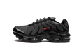 Air Max Plus GS "Bred" DQ1104 001