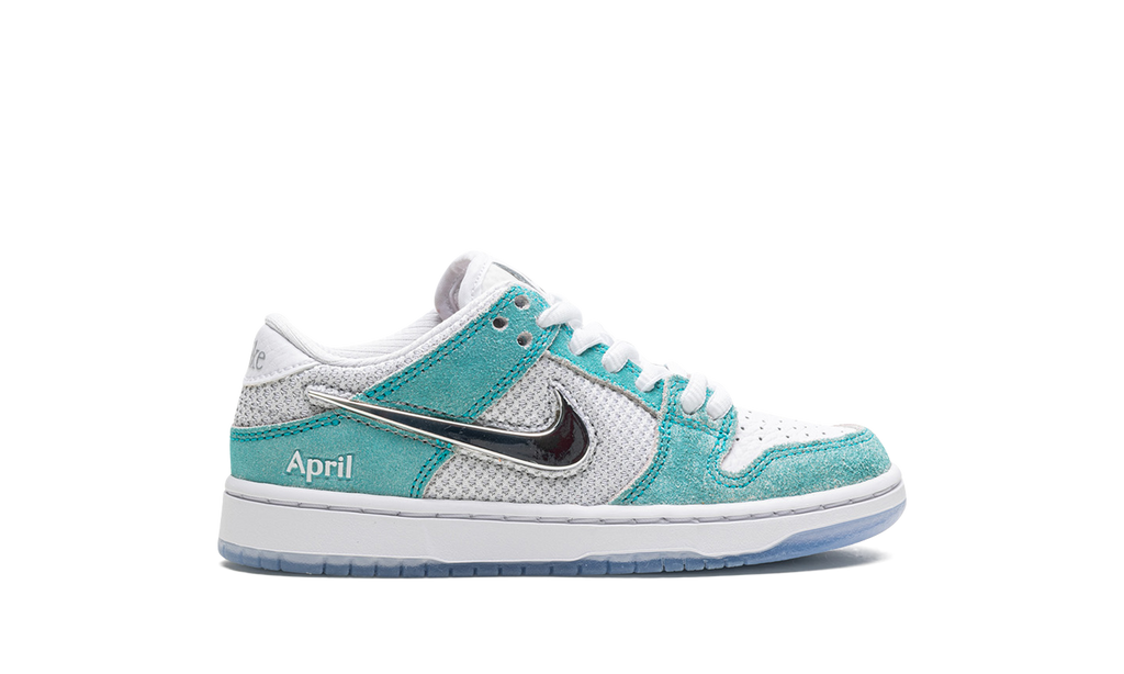 SB Dunk Low Pro QS PS "April Skateboards" FZ6106 300