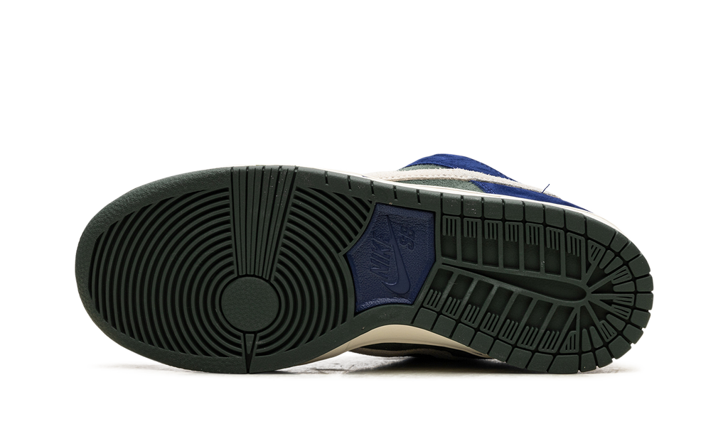 SB Dunk "Deep Royal Blue" HF3704 400